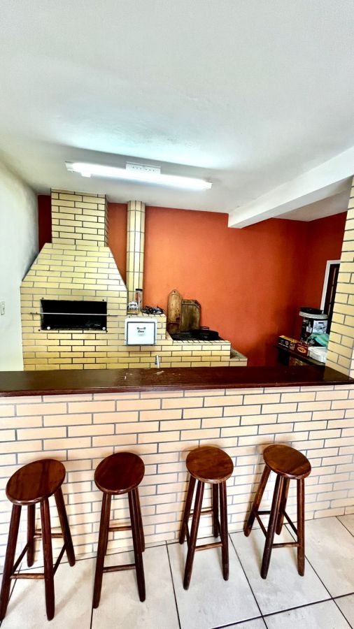 Churrasqueira e Fog�o a Lenha